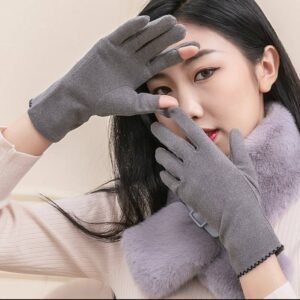 Женские перчатки: стиль и комфорт